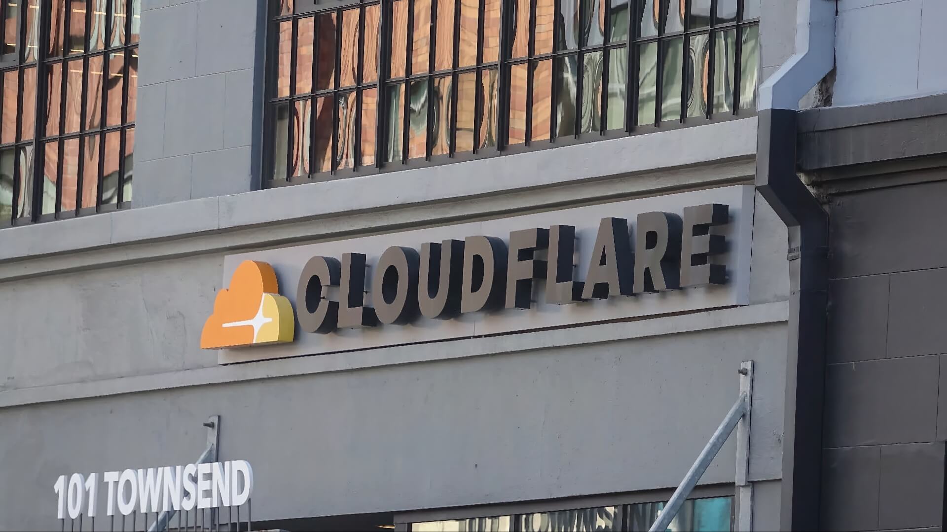 Cloudflare Yêu Cầu Google Cho Website Chặn Ai Overviews Không ảnh Hưởng Seo