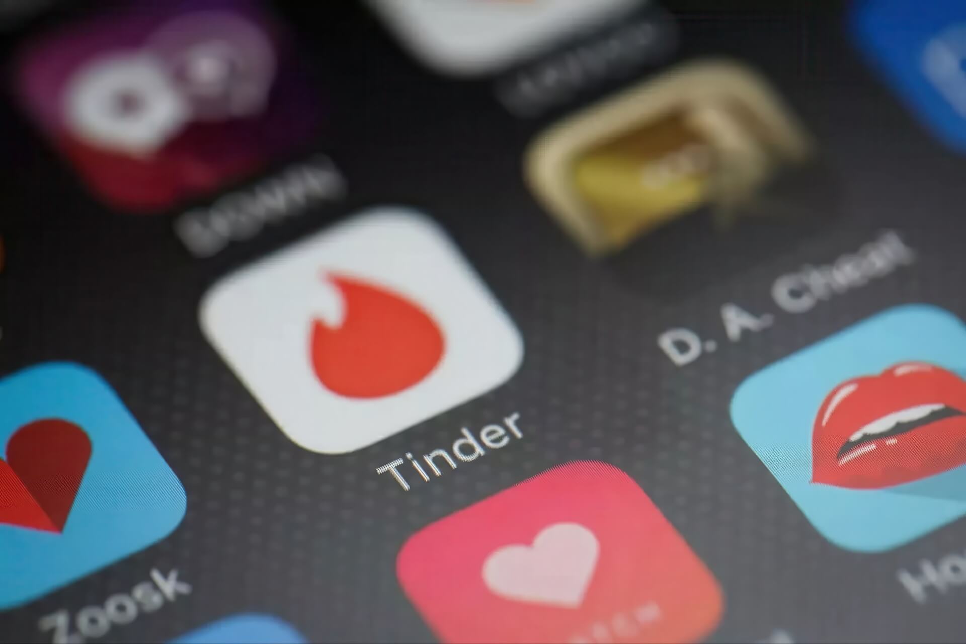 Tinder Dùng Ai Chemistry Phân Tích ảnh, Cải Thiện Khả Năng Ghép đôi