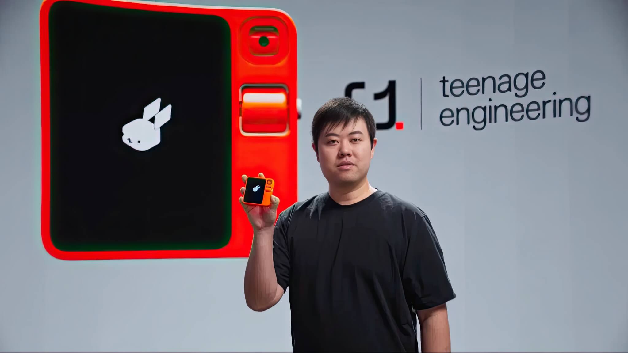 CEO Logitech chê thiết bị AI là "giải pháp đi tìm vấn đề"