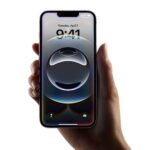 iPhone 16e giá rẻ bất ngờ vượt mặt iPhone 17 Pro Max