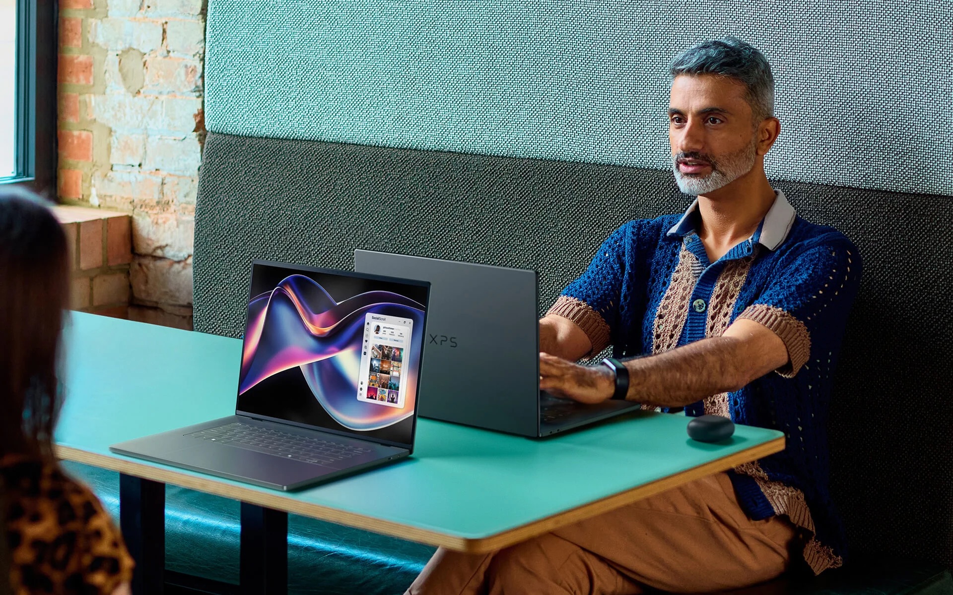 Đánh giá nhanh Dell XPS 16 DA16260 - Laptop doanh nhân đỉnh cao 2026