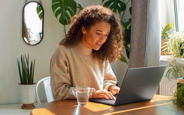 Đánh giá nhanh Dell XPS 16 DA16260 - Laptop doanh nhân đỉnh cao 2026