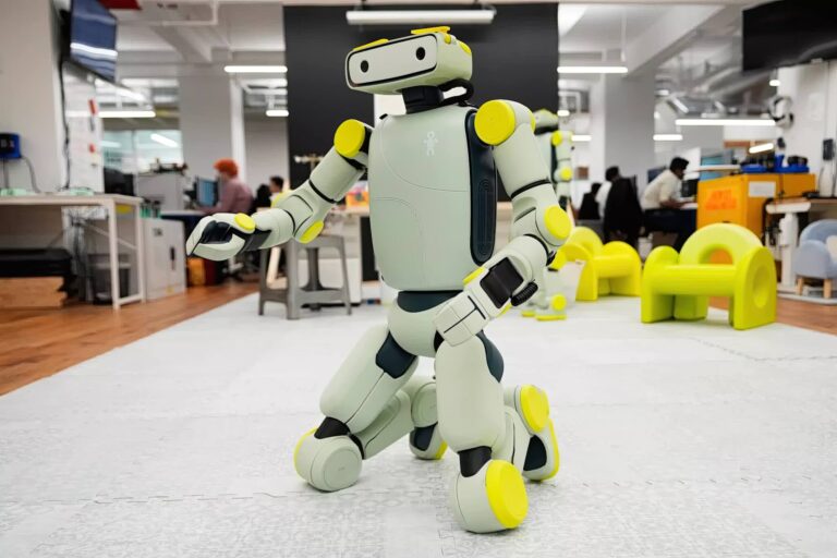 Robot Sprout ra mắt - Cảm hứng từ WALL-E, giá 50.000 USD