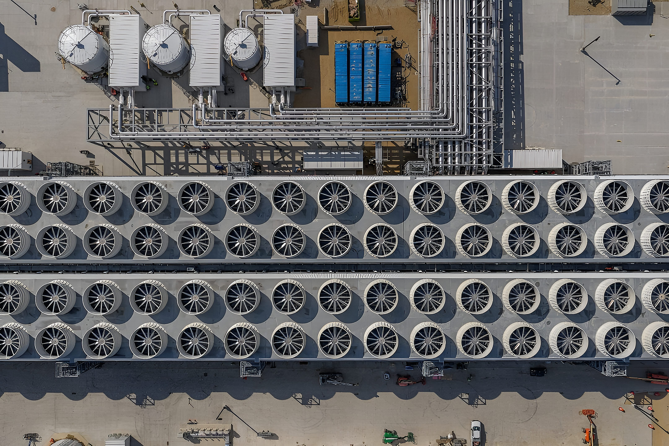 Hàng trăm nghìn Blackwell GPU thực chất là bài toán điện, làm mát và tốc độ triển khai