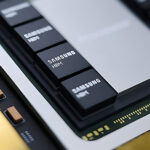 Samsung HBM lên điện thoại AI, cuộc đua chip di động đổi chiều?