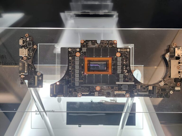 ASUS, Dell, HP, Microsoft ra mắt laptop chip NVIDIA RTX Spark đầu tiên